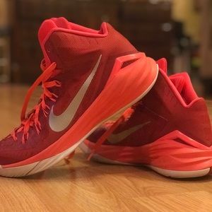 NIKE HYPERDUNK BASKETBALL SHOES 🏀